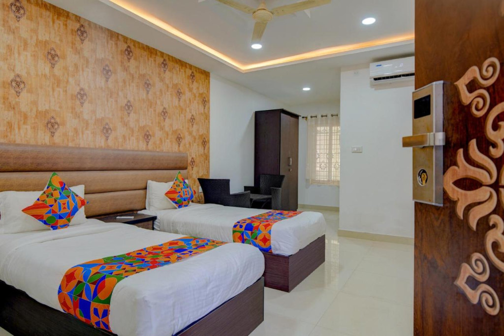 Krishna's Landmark Business Hotel