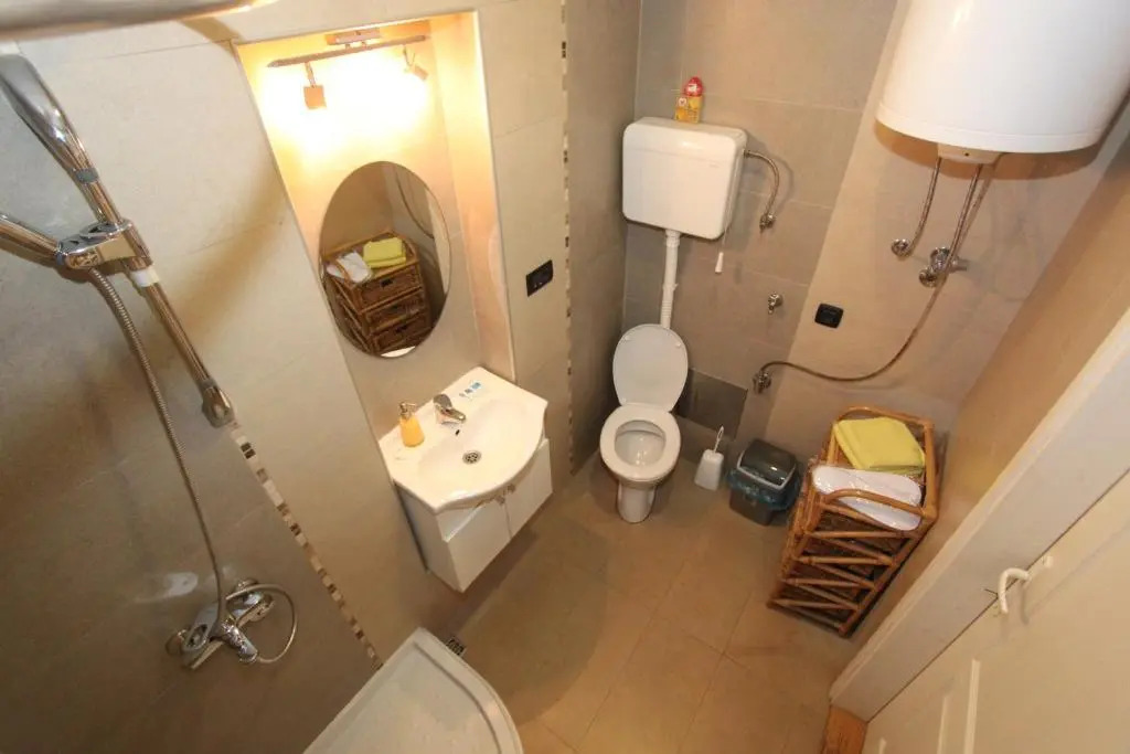 Sneki Apartment