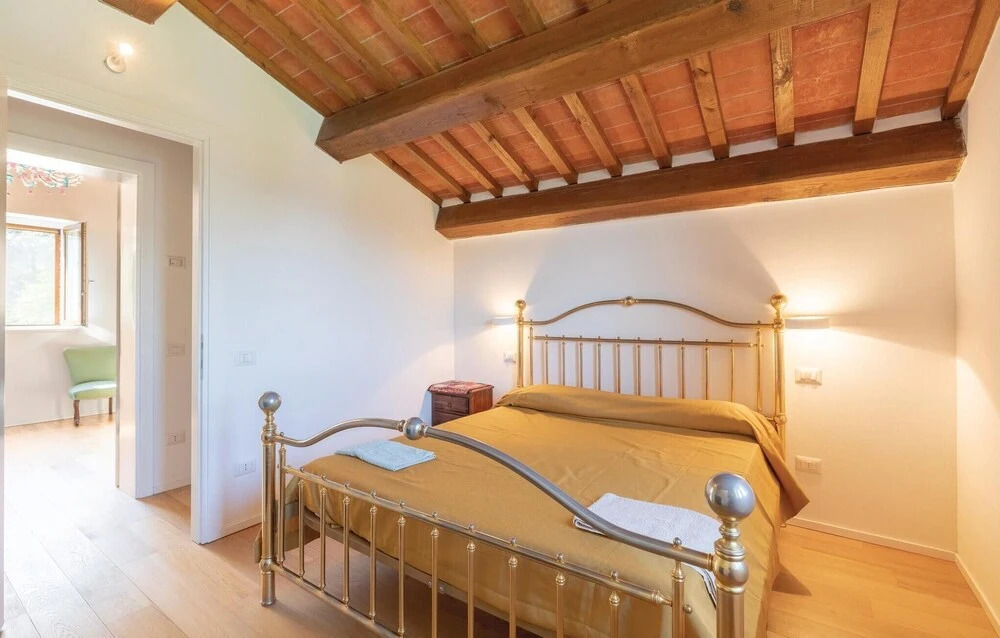 Awesome Home in Gubbio -pg- With 2 Bedrooms and Outdoor Swimming Pool