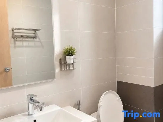 Sun Avenue Corner 3BR | 15 to Opera House