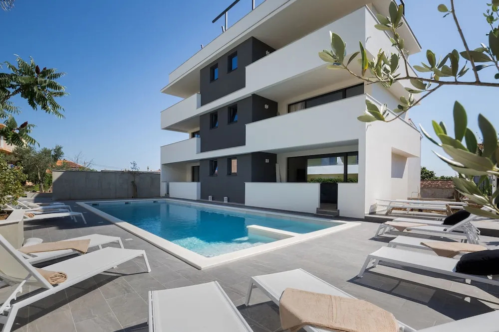 Mirabilis Residence II