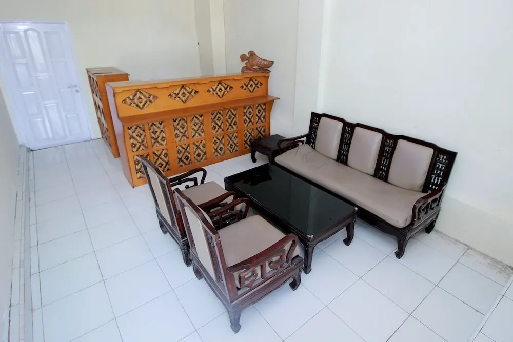 OYO 1335 Anie 71 Residence