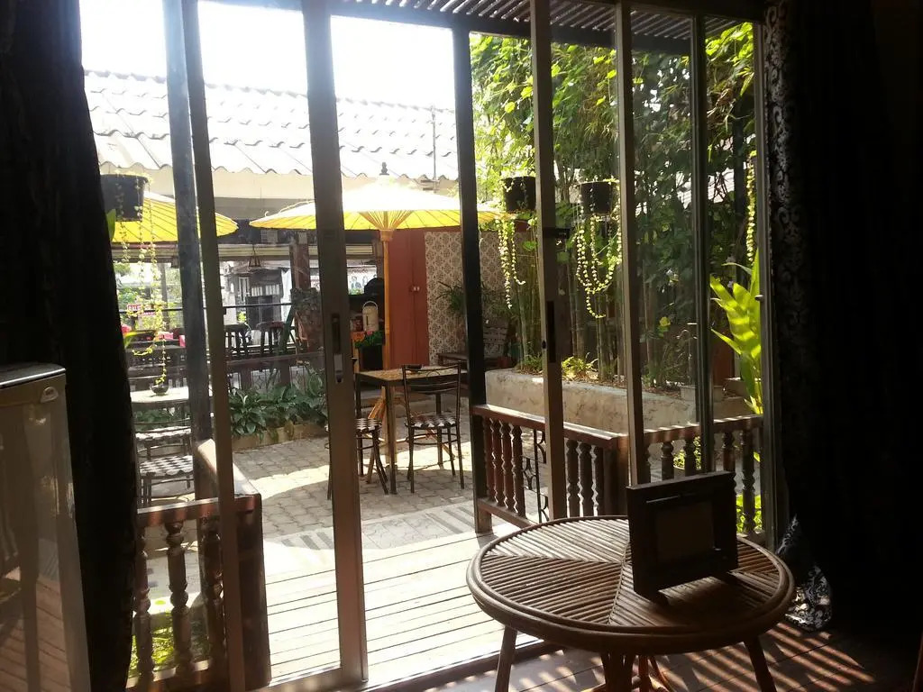 Sirikamsan House