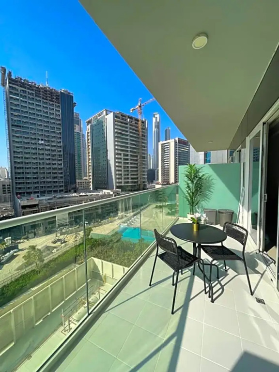 Reva Aparthotel next Burj Khalifa