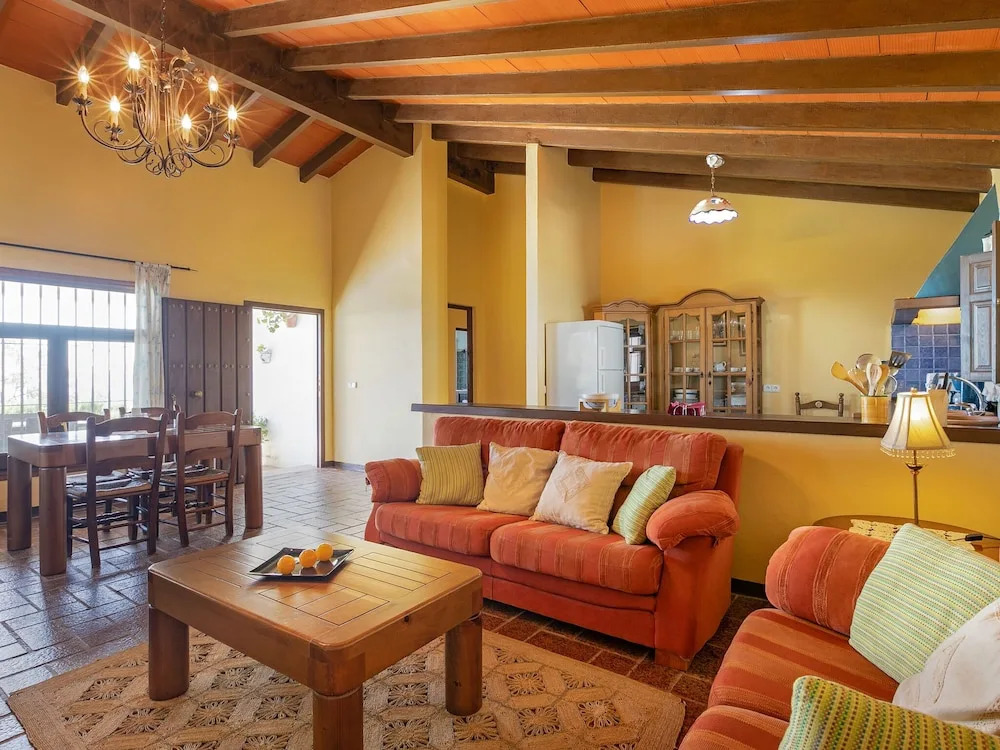 Cottage in La Joya Near El Torcal