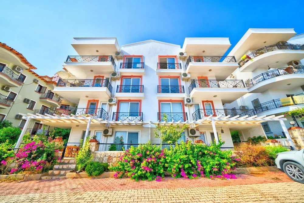Ada Apartment
