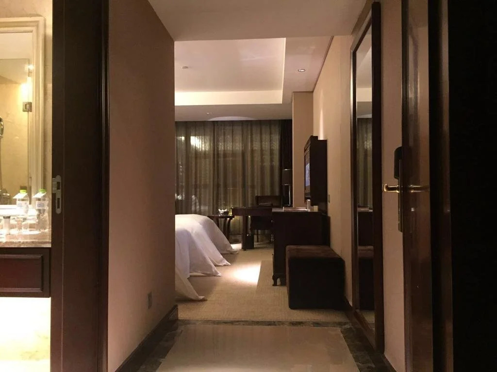 Bonjour Hotel