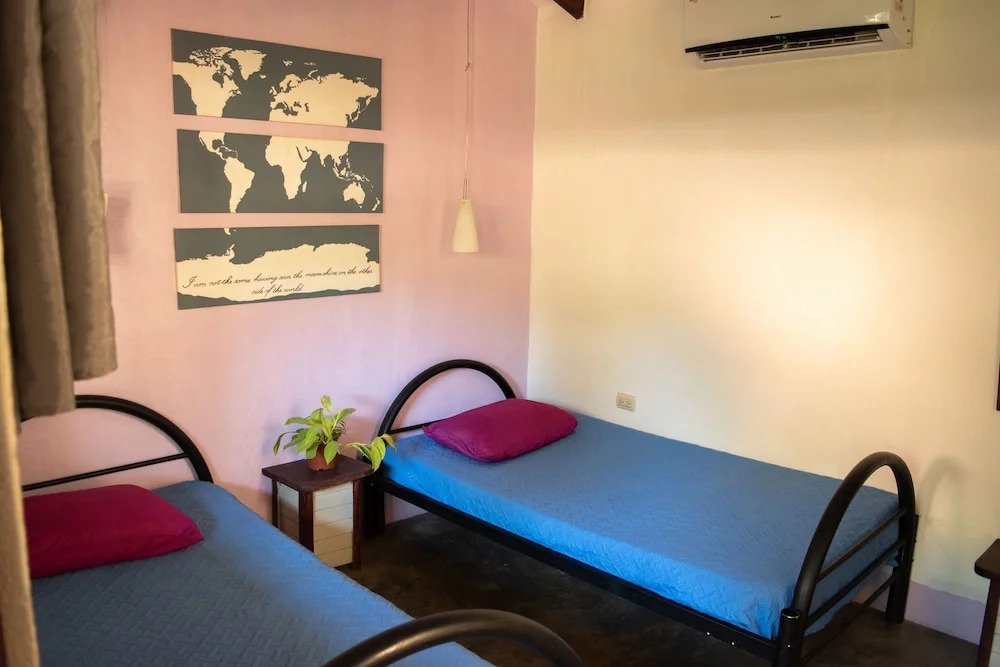 Hostel La Botella de Leche - Tamarindo