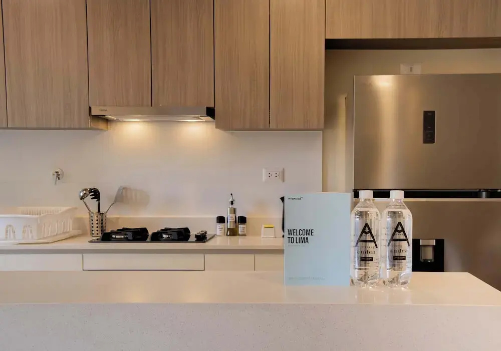 w Enchanting 2BR w Balcony Near Kennedy Park