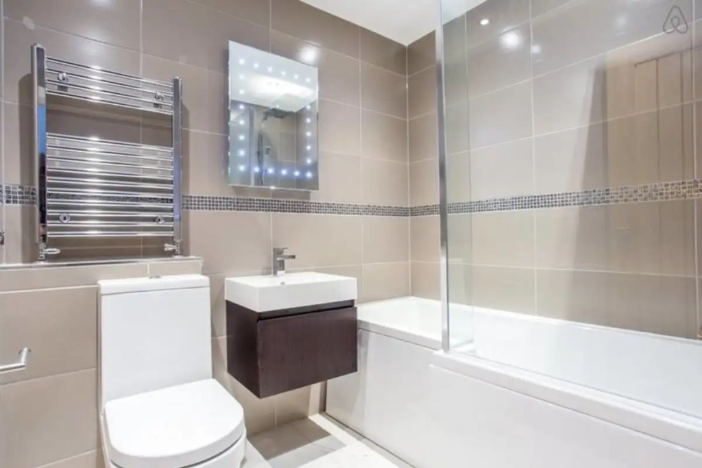 The Norfolk Escape - Beautiful & Bright 4 Mews Homes with 16BDR