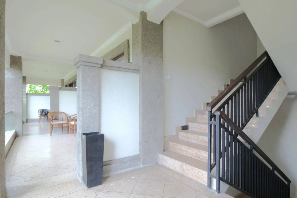 Airy Seminyak Kerobokan Kuwum Gang Rajawali Bali