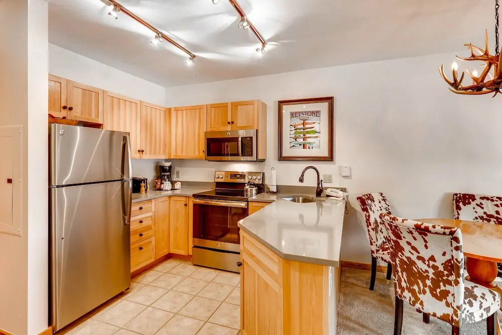 135 Dercum Dr - 1 Br Condo