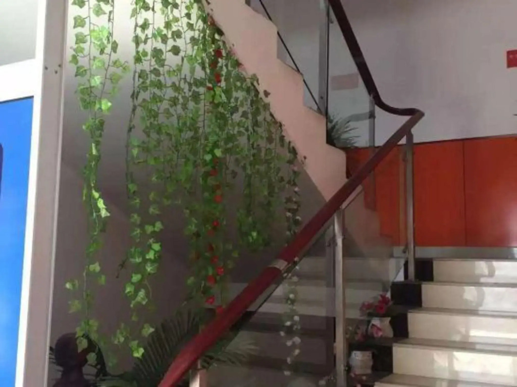 Huali Business Hotel