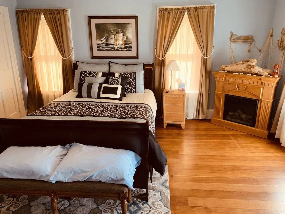 Centennial Inn Bed & Breakfast