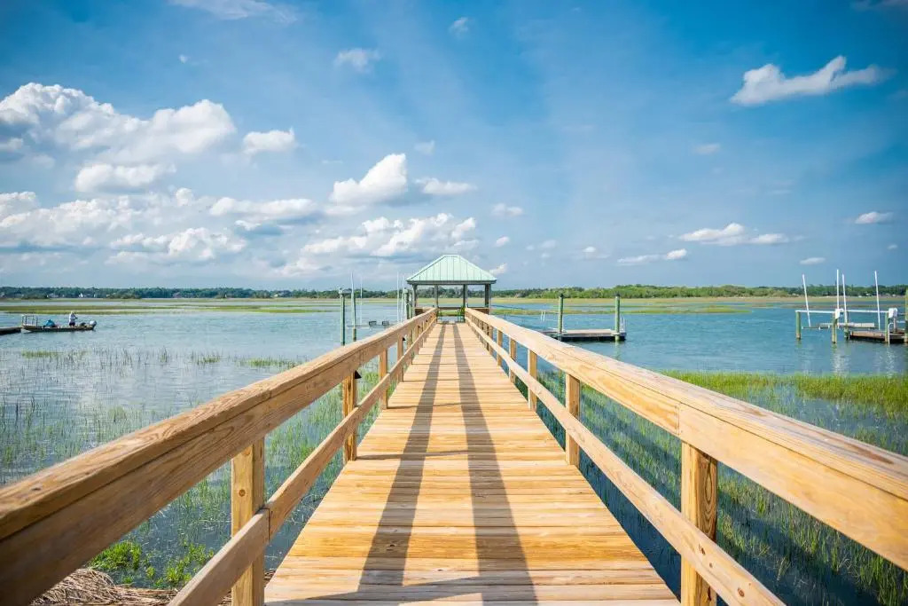 Pier Pleasure by Oak Island Accommodations