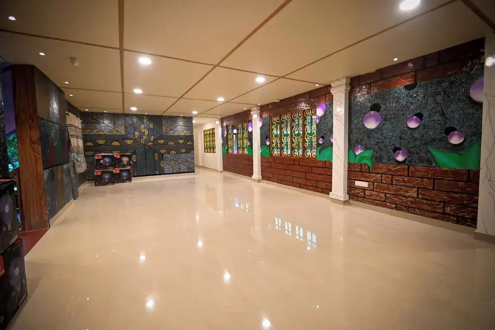 Benzy Palace Resort, Murdeshwar