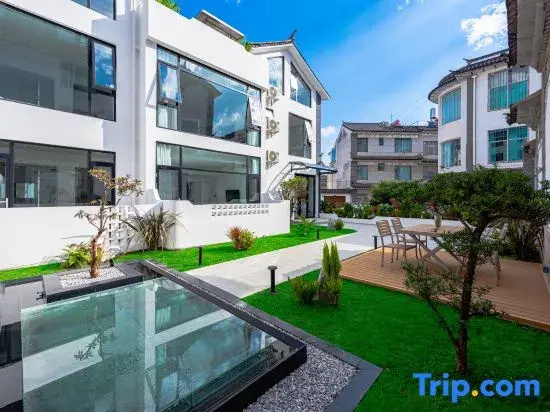 The garden homestay named "Mengxi Yashe" in Dali.