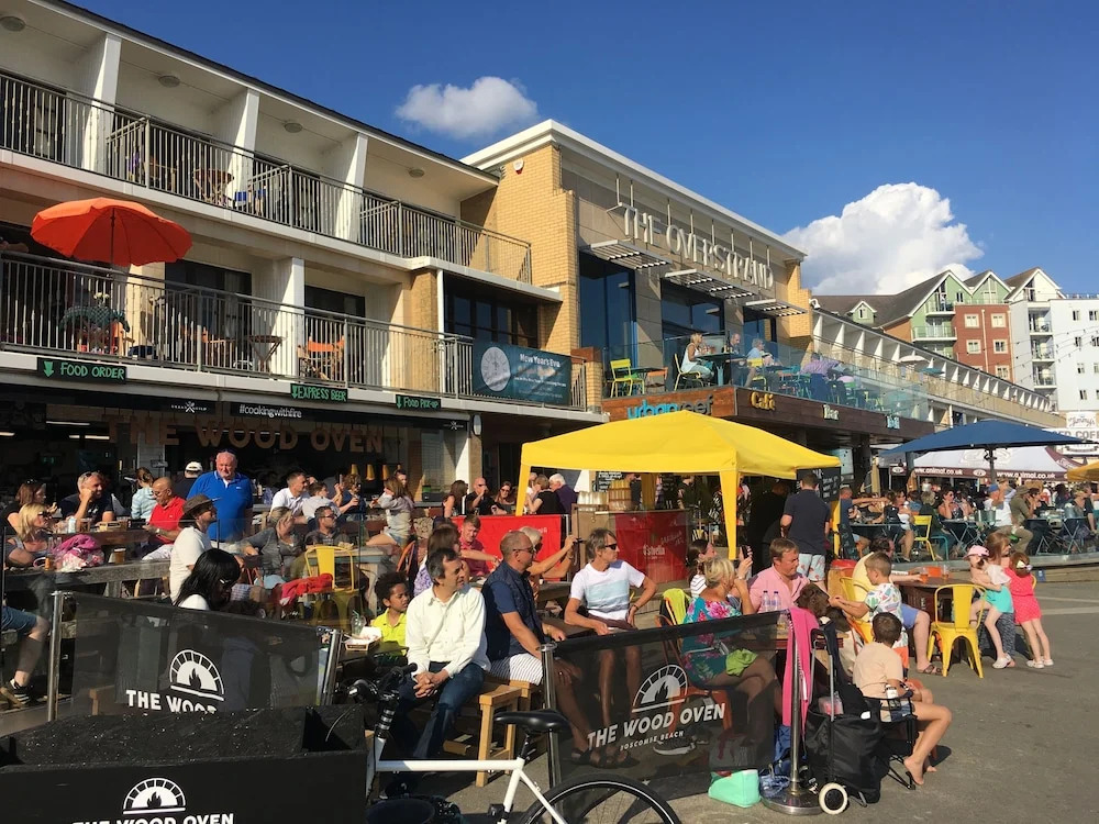 Urban Beach Hotel