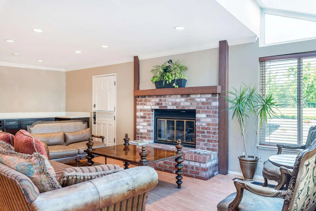 UpValley Inn & Hot Springs, an Ascend Collection Hotel