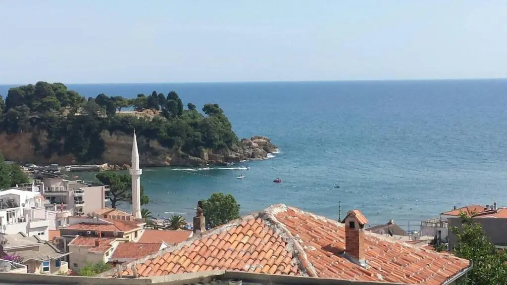 Apartments Gazi