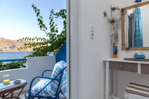Antoniadi Rooms