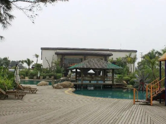 Beihai Silver Beach Holiday Hotel