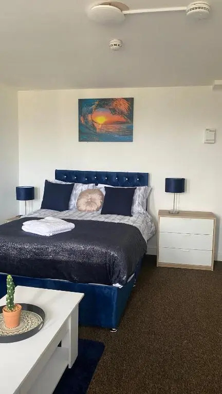 Bv Cosy Studio Eleven At Deighton Huddersfield