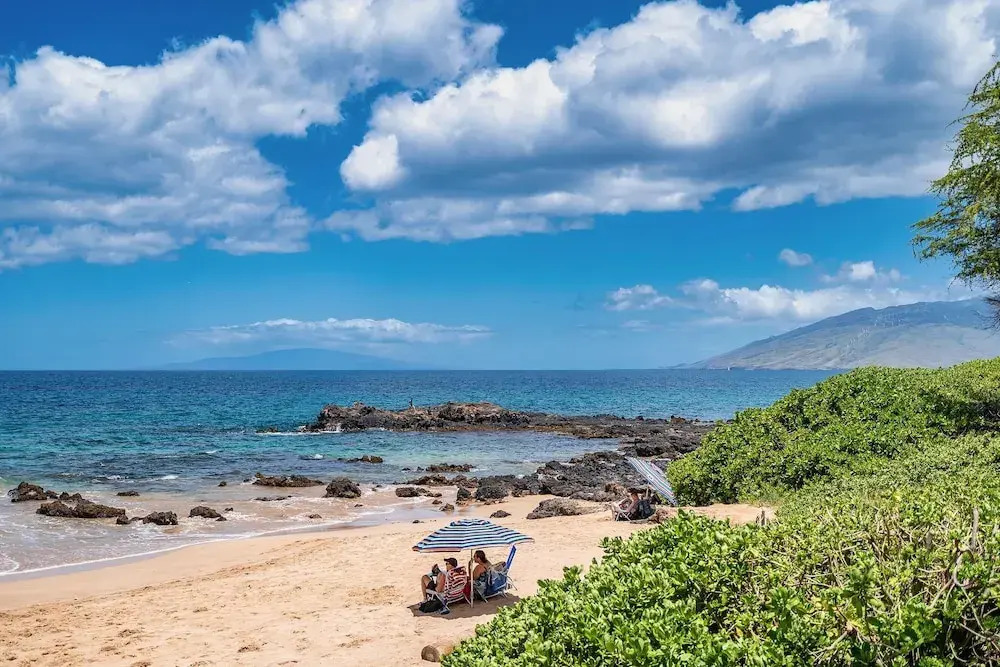 Haleakala Shores A-301 - Golden Sand Beaches, Ocean Views, Sleeps 6, Split AC!
