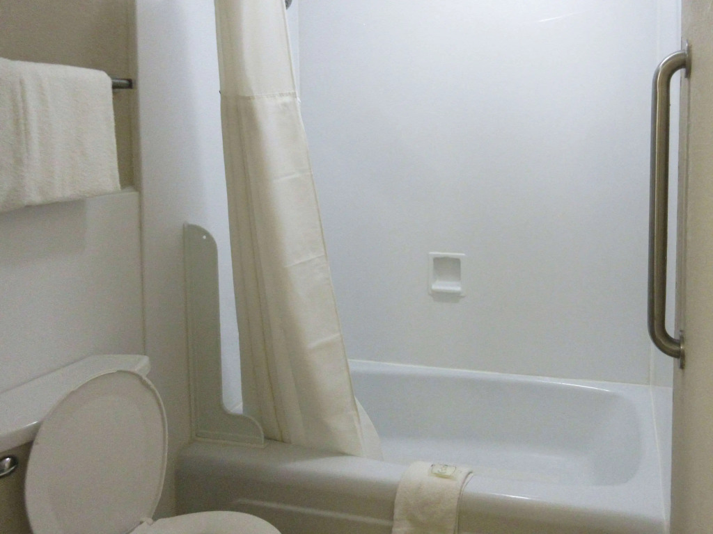 Quality Inn Wayne - Fairfield Area