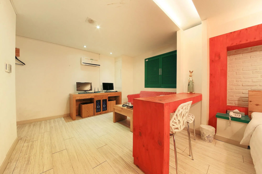 Jamsil Tomgi Hotel