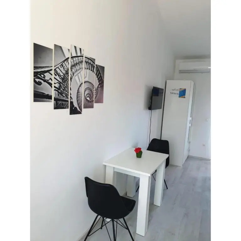 Apartment Mate4