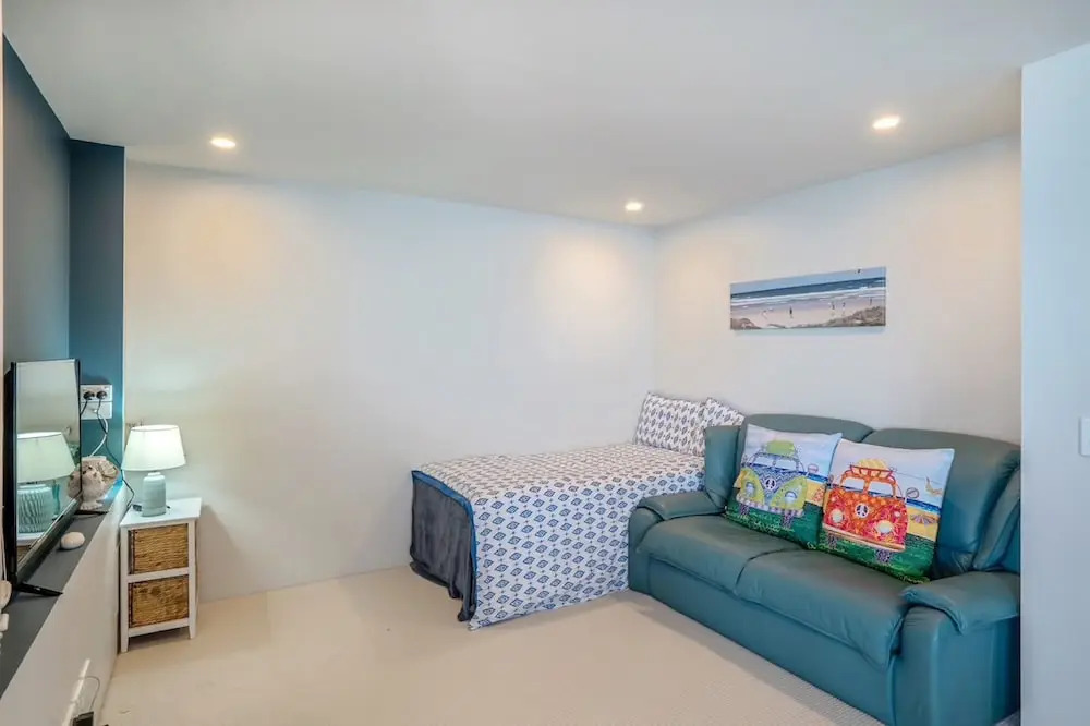 Beach Shack, Newly Renovated, Sea Views
