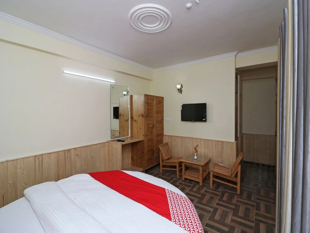 OYO 13714 Home Exotic River View Naggar Road
