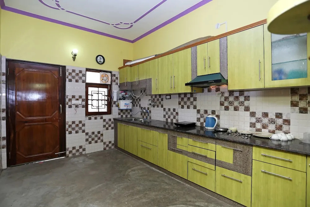 OYO 11049 Home 3BHK Villa Nakuchiyatal
