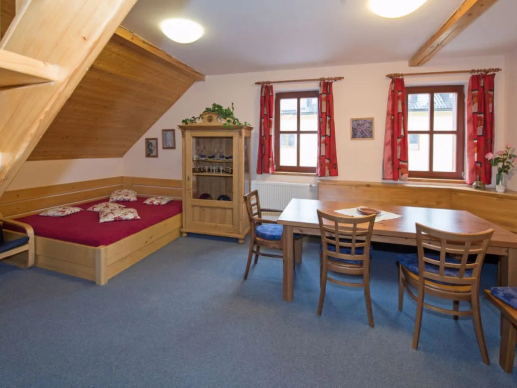 House Ostruzna 9576