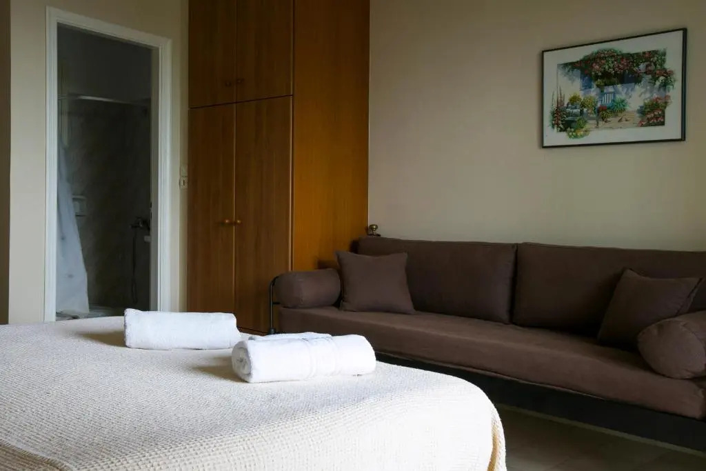 Irena Studios & Apartments