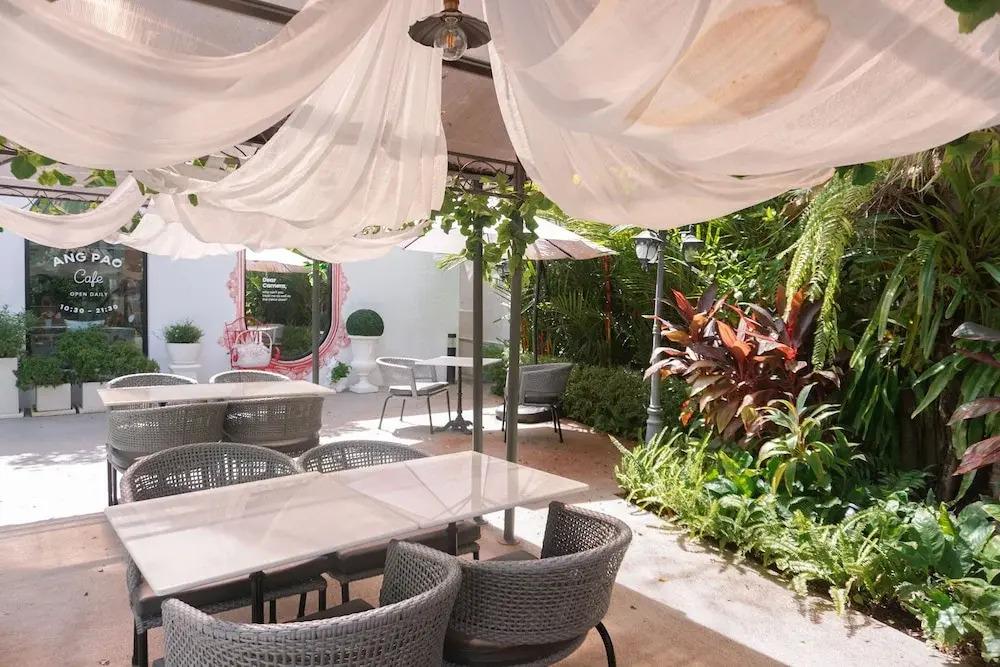 Ang Pao Hotel Phuket