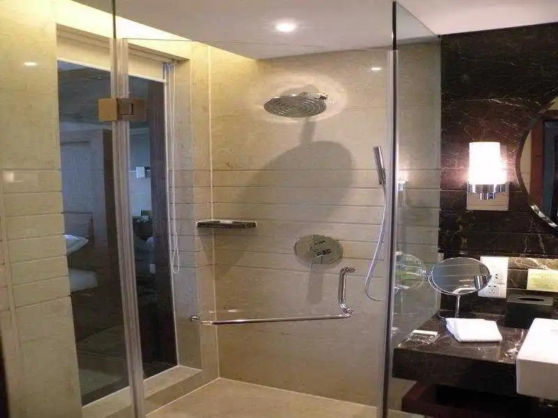 Vanwarm Hotel