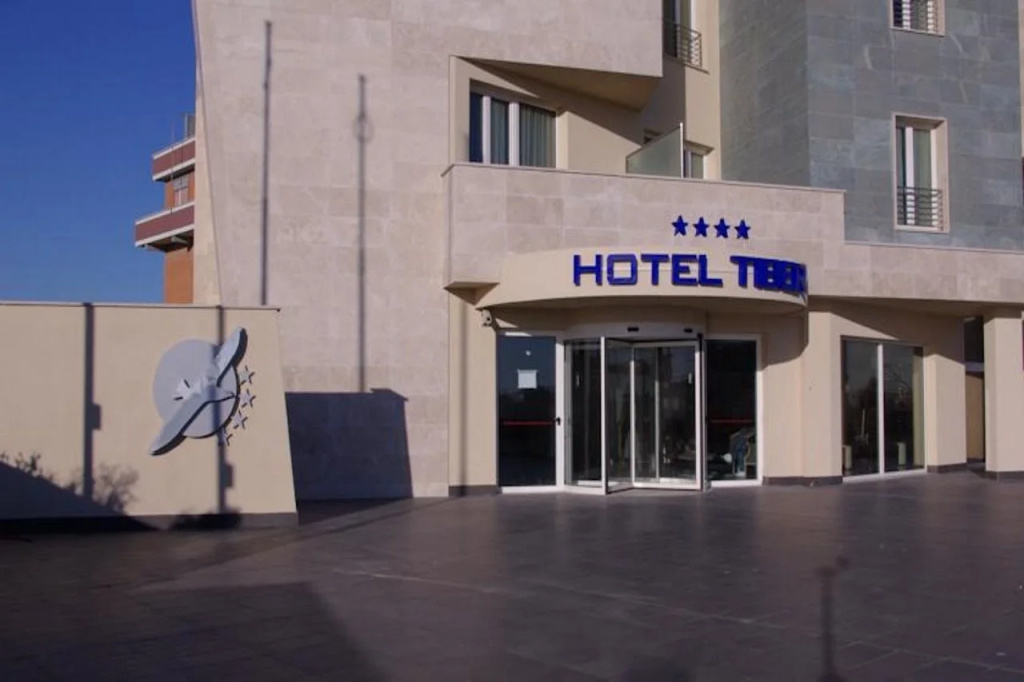 Hotel Tiber Rooftop & Wellness