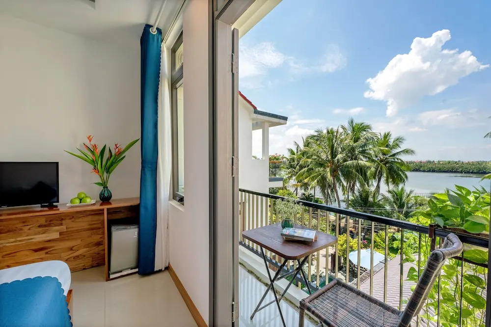 Sands River Hoi An Villa