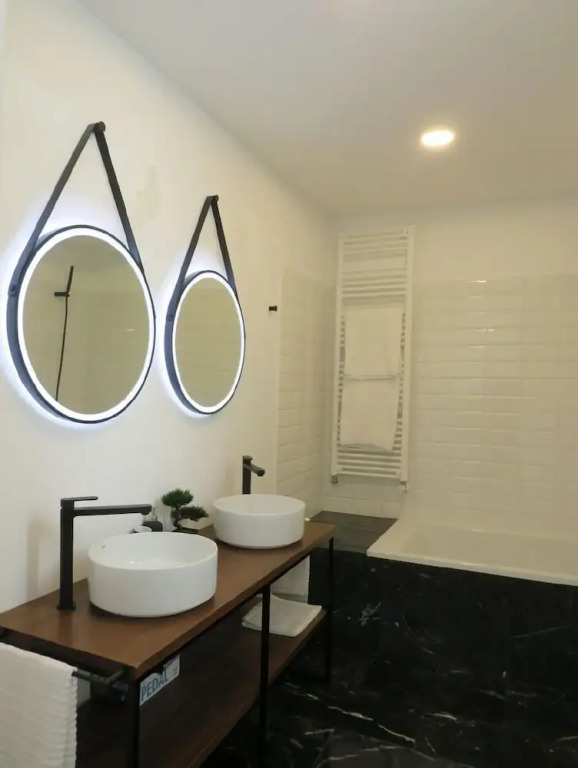APARTAMENTOS ARMANYA 3