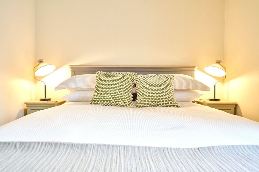Host Stay Morley Cottage