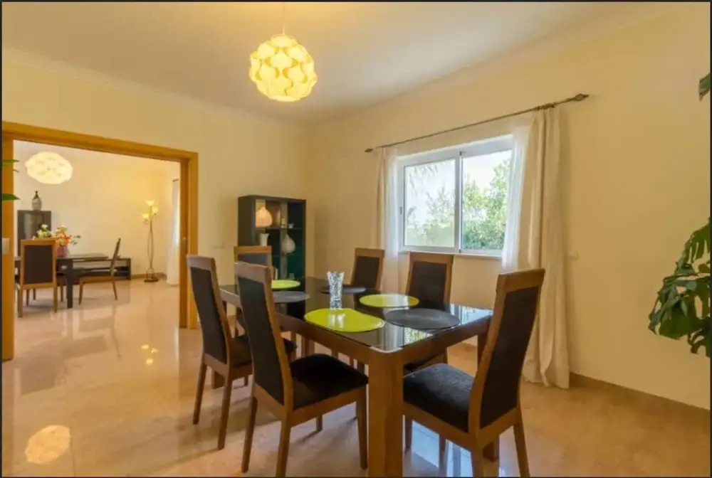 Villa - 5 Bedrooms with Pool - 107747
