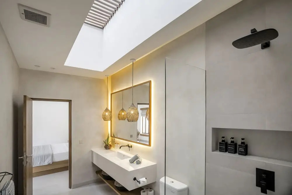 Villa Oasi 1 by Alfred in Bali - Brand New Tropical Luxury 3 BR Bingin Beach