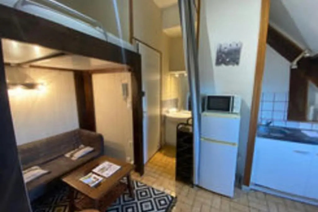 Studio At 2 Steps From The Port Of Caen!