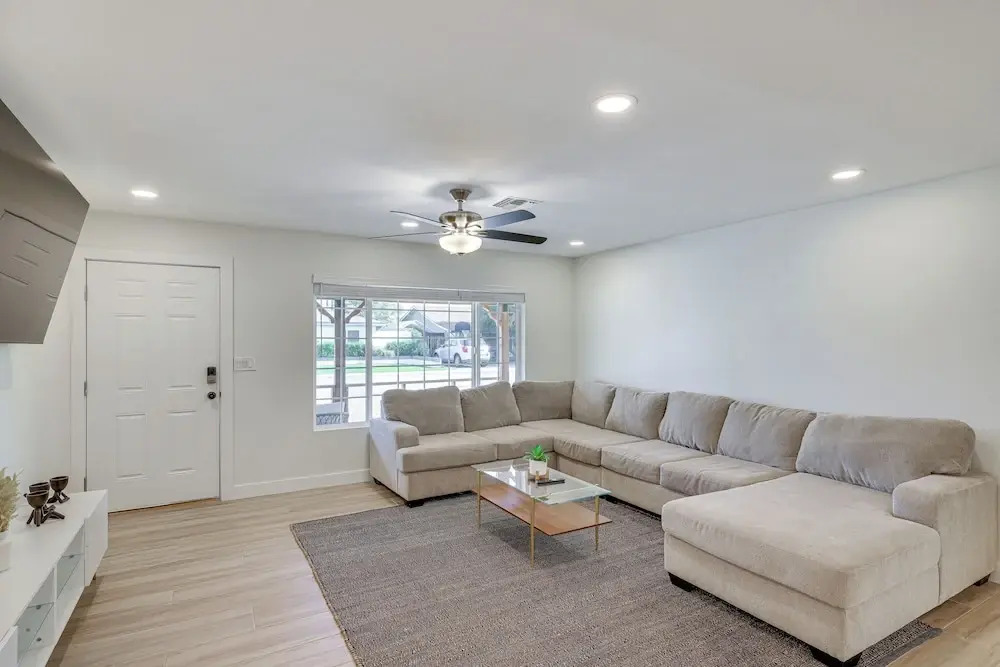 3 Mi to Old Town: Home w/ Game Room in Scottsdale!