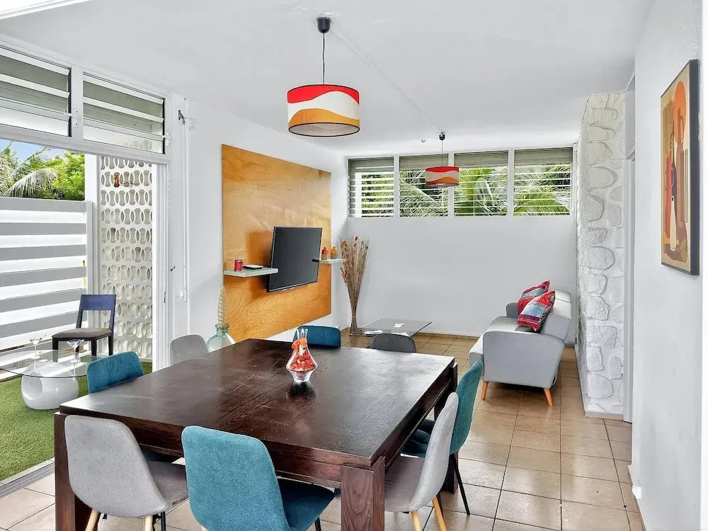 PIED À TERRE PRO &FAMILLE Aéroport 12min