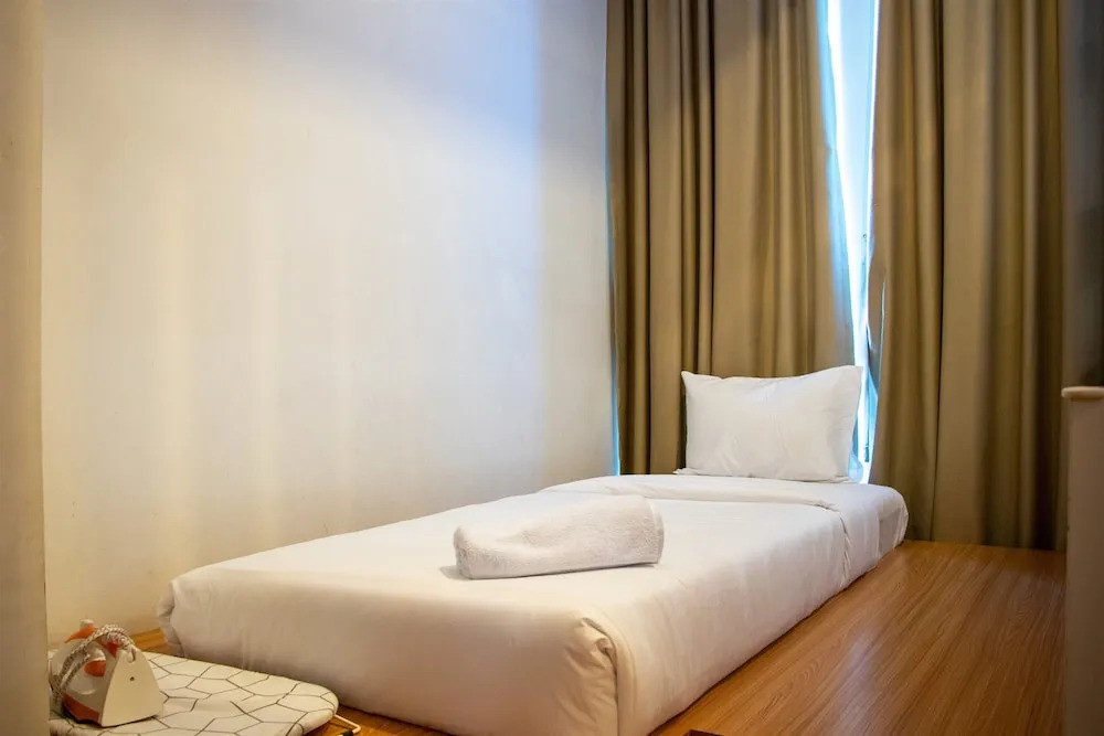 Nice And Cozy 1Br With Extra Room Apartment At Capitol Park Residence