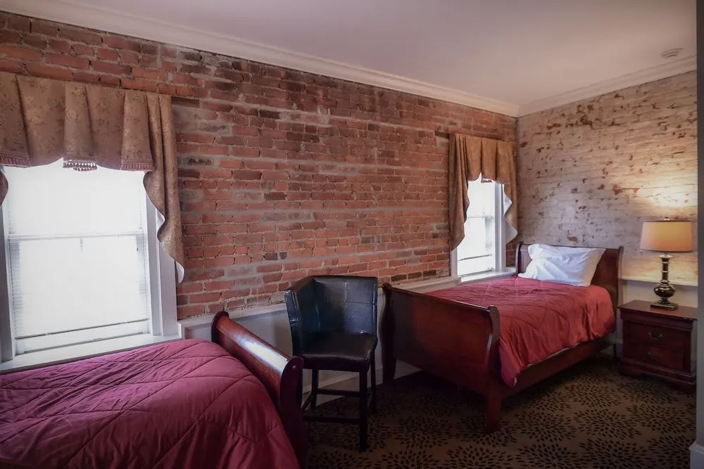 The Chester Publick House Restaurant and Inn