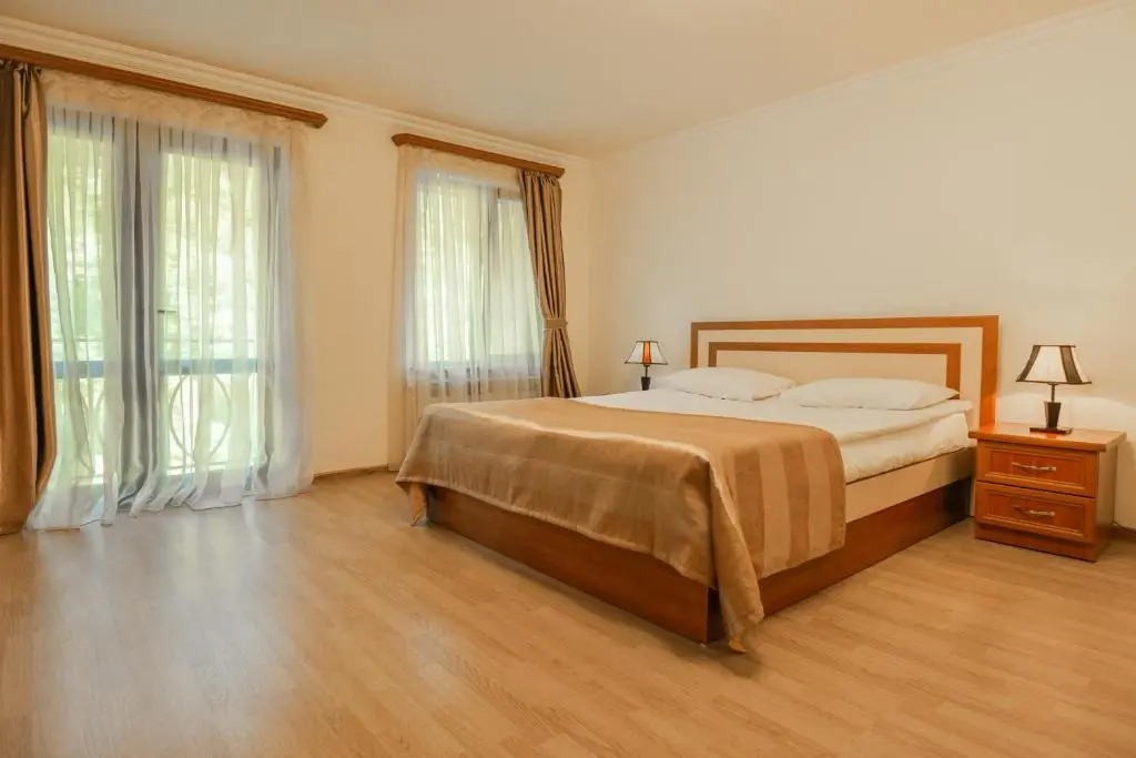 Ariana Family Hotel